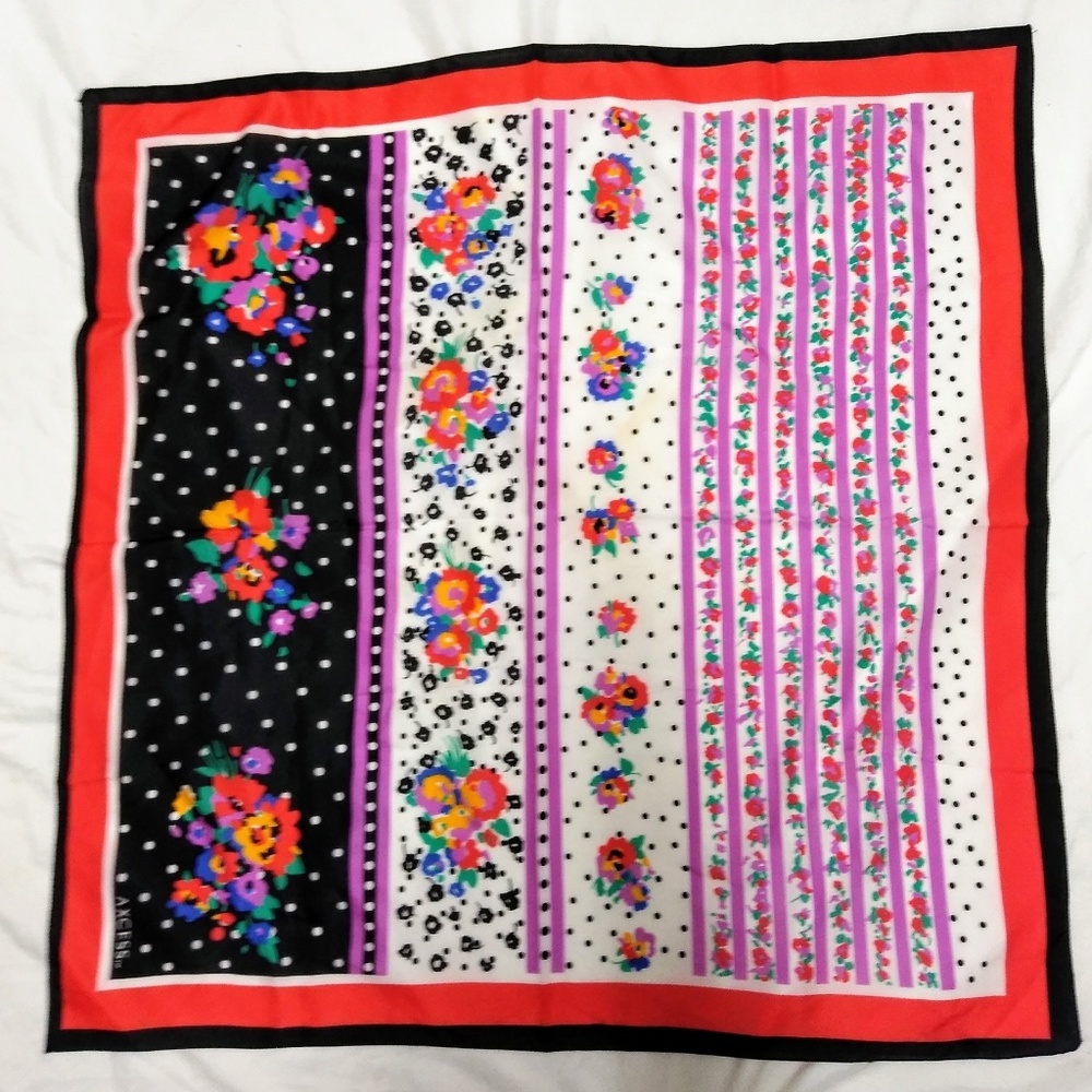Axcess Square Scarf Floral & Stripped print